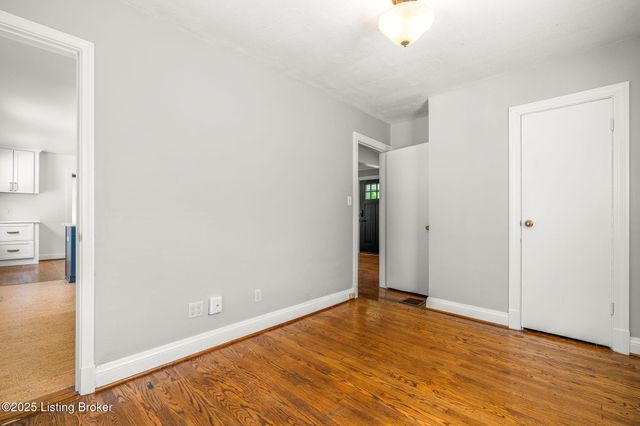 3937 Staebler Ave, Louisville, KY 40207