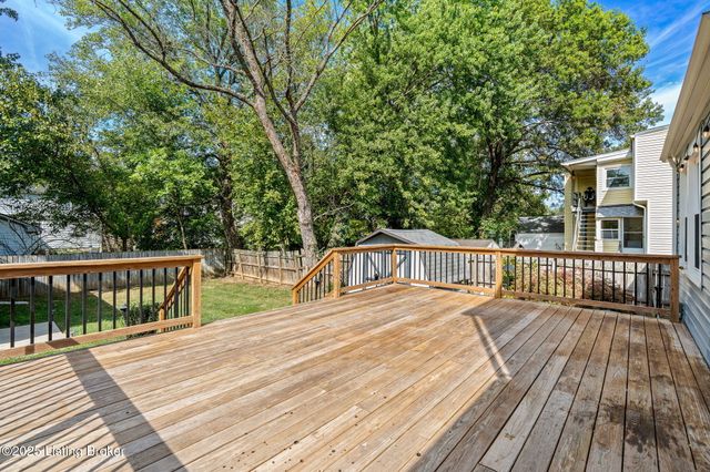 3937 Staebler Ave, Louisville, KY 40207