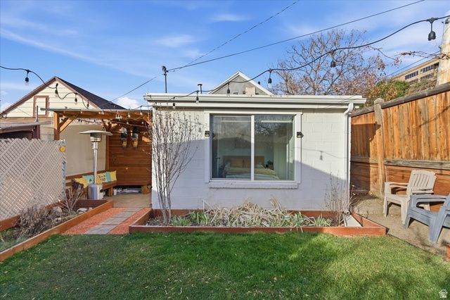 936 E PLACE, Salt Lake City, UT 84102