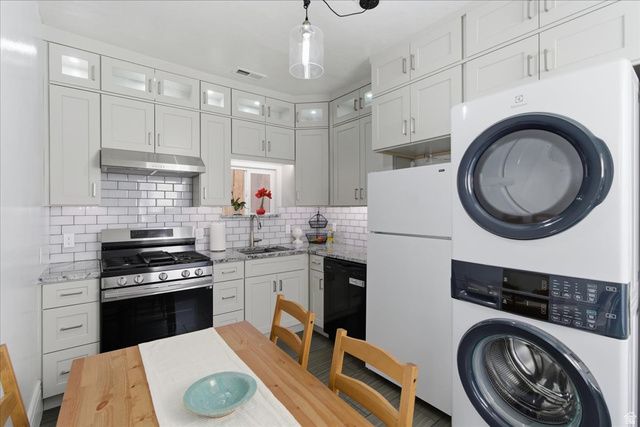 936 E PLACE, Salt Lake City, UT 84102