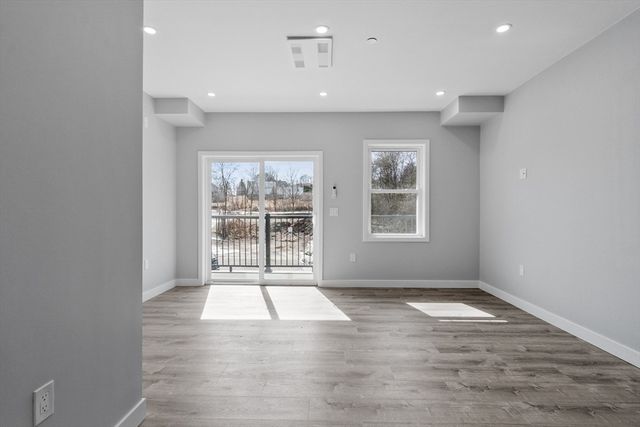 631 Franklin Street 209, Worcester, MA 01604