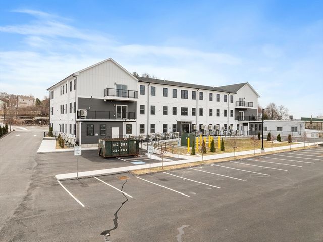 631 Franklin Street 209, Worcester, MA 01604