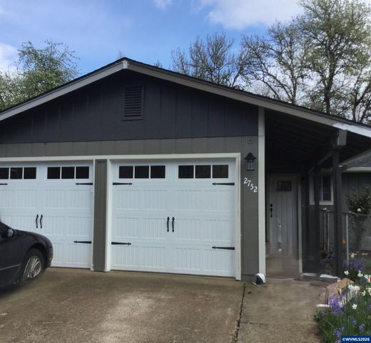 2752 Newton St, Philomath, OR 97370