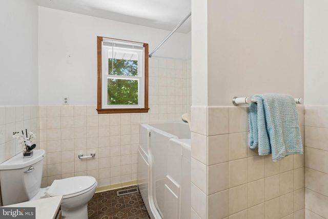 1 JACOBO LN, Towson, MD 21286