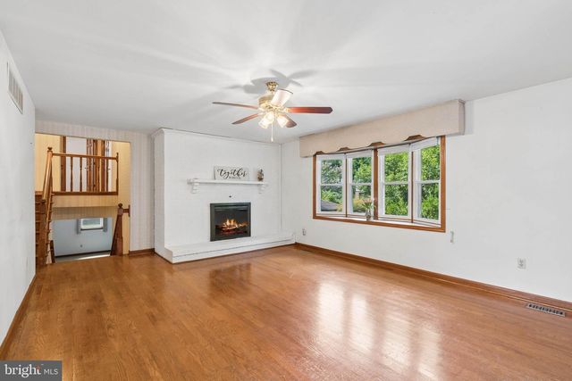 1 JACOBO LN, Towson, MD 21286