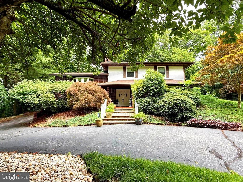 1 JACOBO LN, Towson, MD 21286