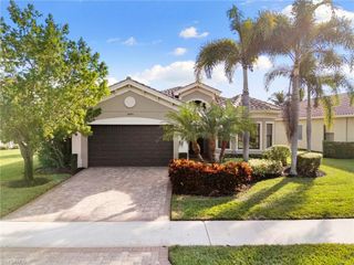2845 Cinnamon Bay CIR, Naples, FL 34119
