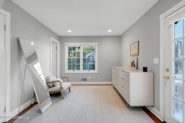 12 Doughty Lane, Fair Haven, NJ 07704