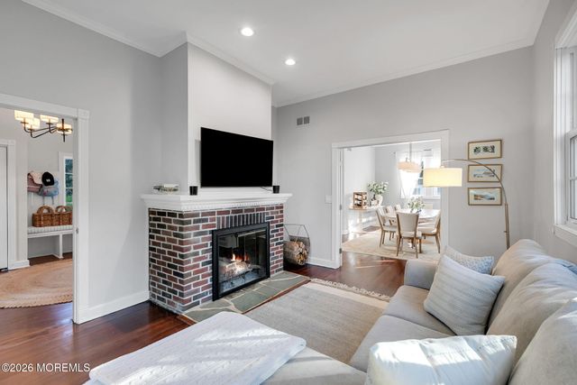 12 Doughty Lane, Fair Haven, NJ 07704