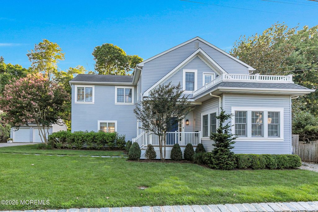 12 Doughty Lane, Fair Haven, NJ 07704