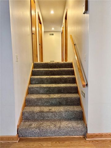 1 Coronado Dr, Neshannock Twp, PA 16105