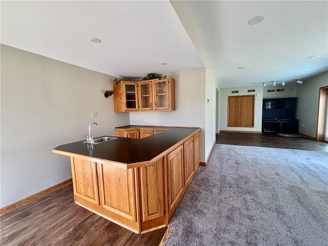 1 Coronado Dr, Neshannock Twp, PA 16105