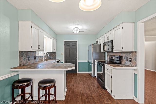 805 N Street, Barling, AR 72923