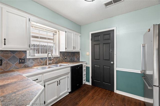 805 N Street, Barling, AR 72923