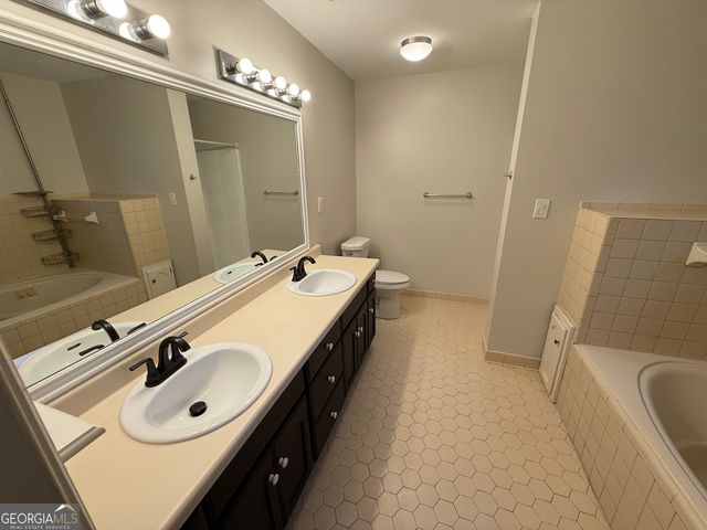 199 Autumn Trace Court, Macon, GA 31210