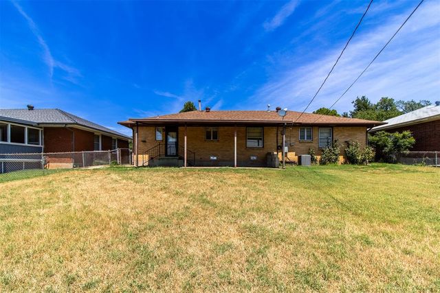216 W Coe Drive, Midwest City, OK 73110