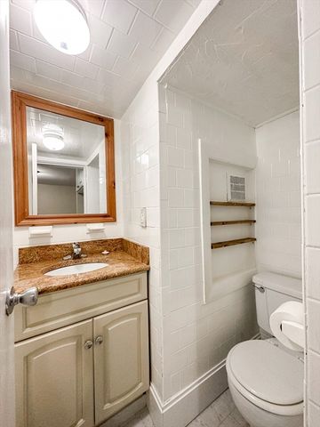 61 Phillips St 1, Boston, MA 02114