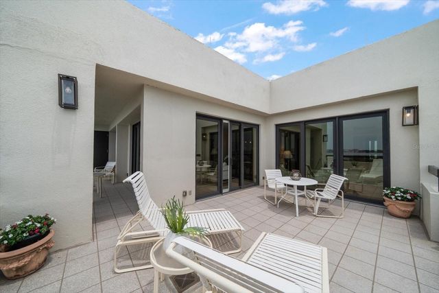 4 BELLEVIEW BOULEVARD 802, Belleair, FL 33756