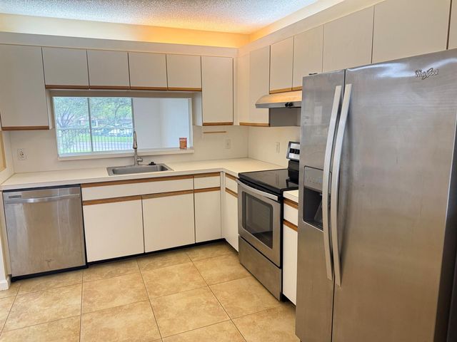 1200 SW 124TH Terrace 209O, Pembroke Pines, FL 33027
