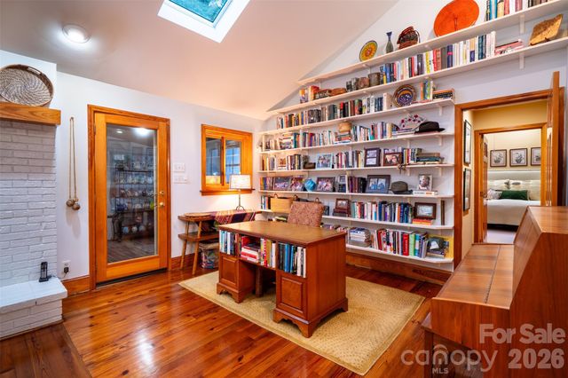 1330 Cedar Lane, Charlotte, NC 28226