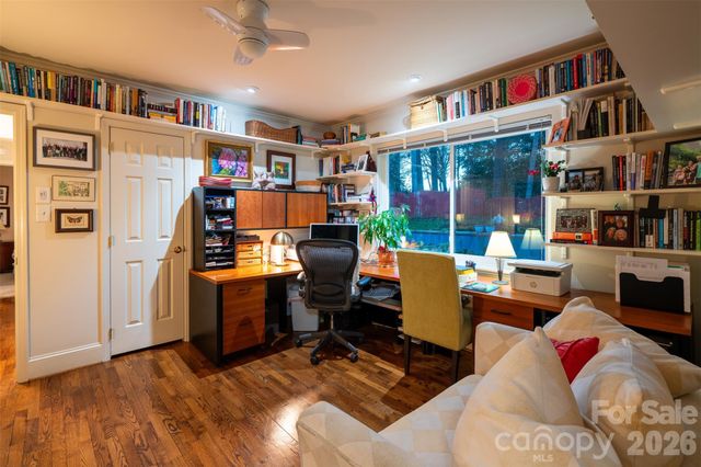 1330 Cedar Lane, Charlotte, NC 28226