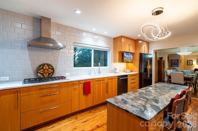 1330 Cedar Lane, Charlotte, NC 28226