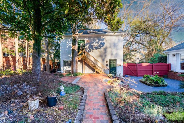 1330 Cedar Lane, Charlotte, NC 28226