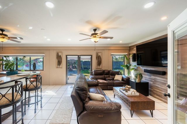 1760 NW 12th Ave, Homestead, FL 33030