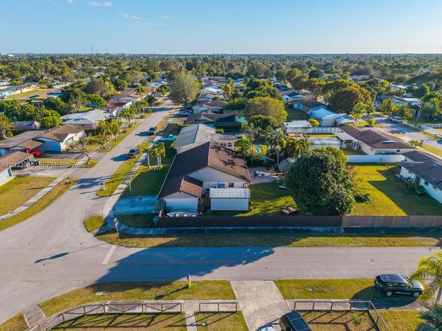 1760 NW 12th Ave, Homestead, FL 33030