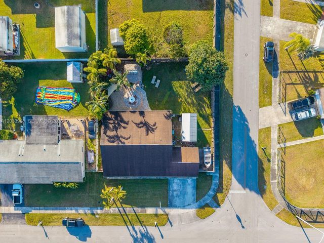 1760 NW 12th Ave, Homestead, FL 33030
