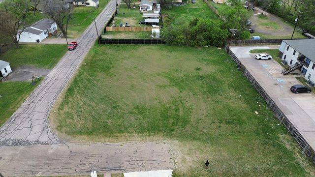 2444 S 23rd Street A, Waco, TX 76706