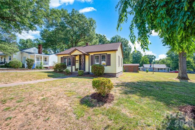 320 Cook Street, Mooresville, NC 28115