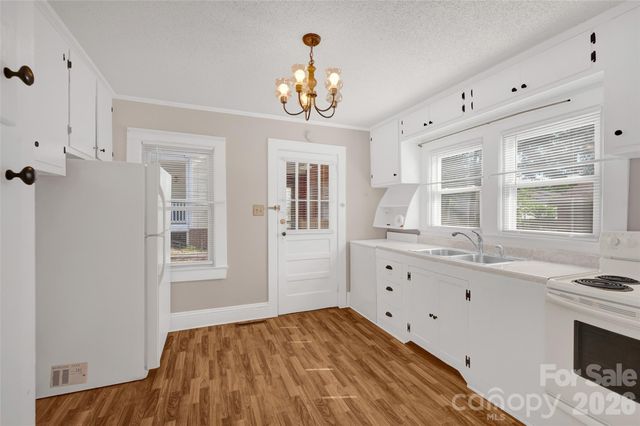 320 Cook Street, Mooresville, NC 28115