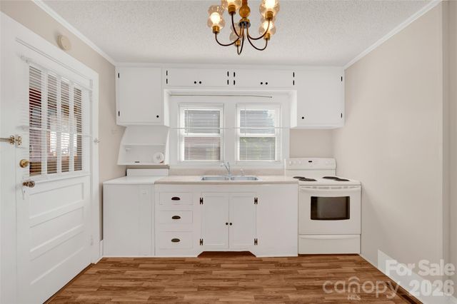 320 Cook Street, Mooresville, NC 28115