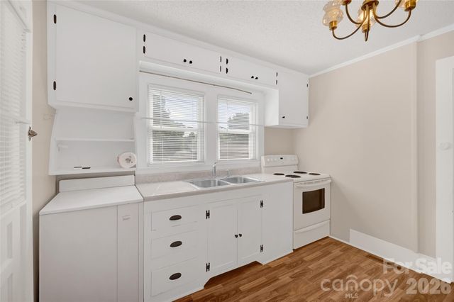 320 Cook Street, Mooresville, NC 28115
