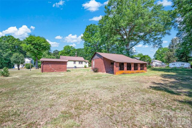 320 Cook Street, Mooresville, NC 28115