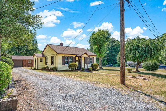 320 Cook Street, Mooresville, NC 28115