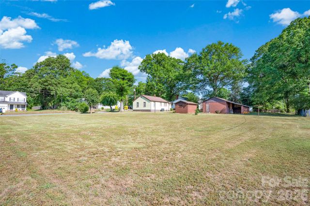 320 Cook Street, Mooresville, NC 28115