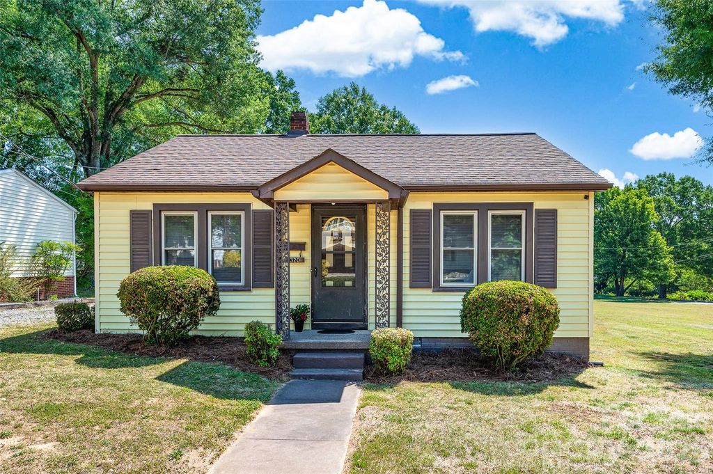 320 Cook Street, Mooresville, NC 28115