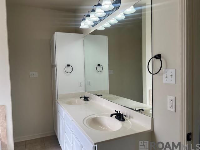 17060 Jamestowne Dr, Prairieville, LA 70769