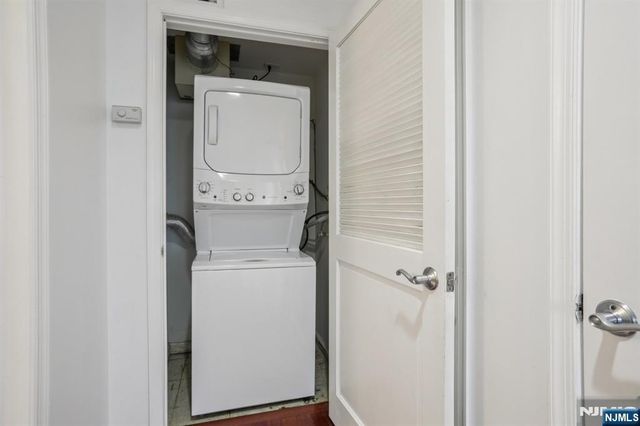 3110 City Place, Edgewater, NJ 07020