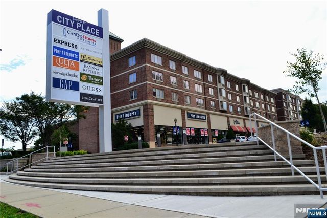 3110 City Place, Edgewater, NJ 07020