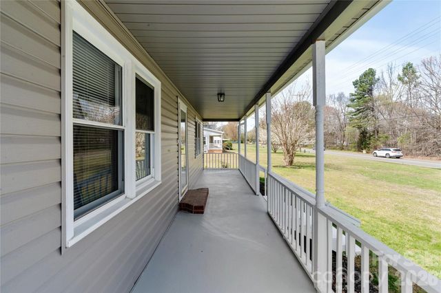 2106 Statesville Highway, Mooresville, NC 28115