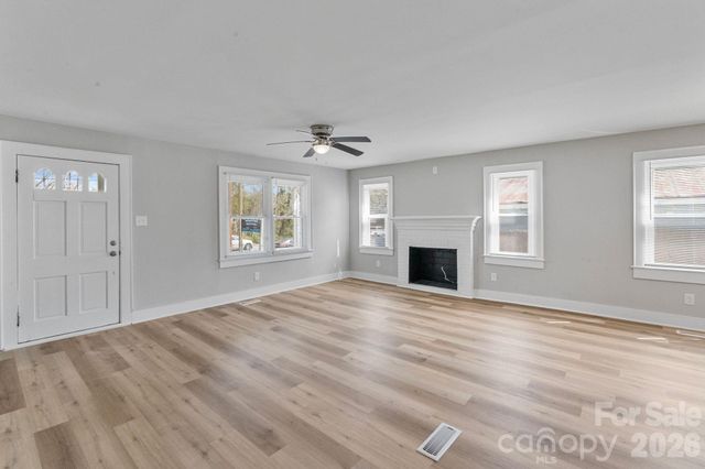 2106 Statesville Highway, Mooresville, NC 28115