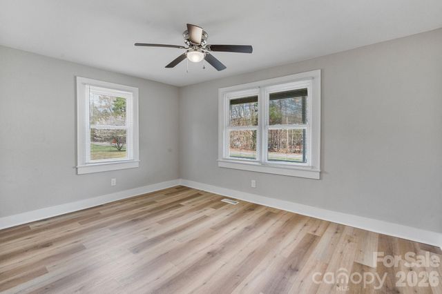 2106 Statesville Highway, Mooresville, NC 28115