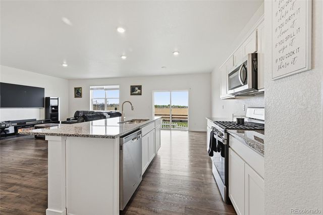 281 Raven Lane, Johnstown, CO 80534