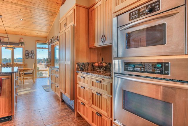 52995 Riverview Drive, La Pine, OR 97739