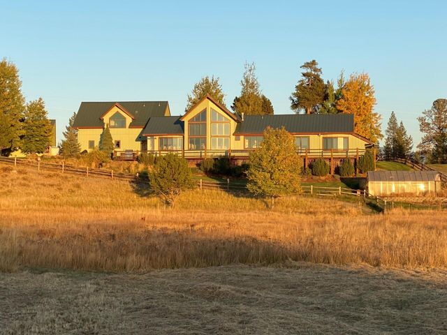 52995 Riverview Drive, La Pine, OR 97739