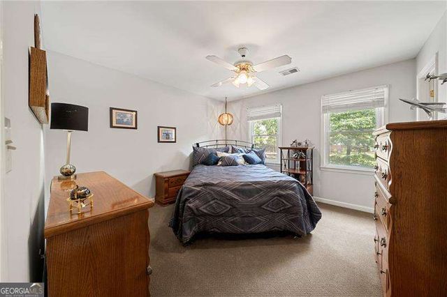 31 Fawn Lake Trail NE, White, GA 30184