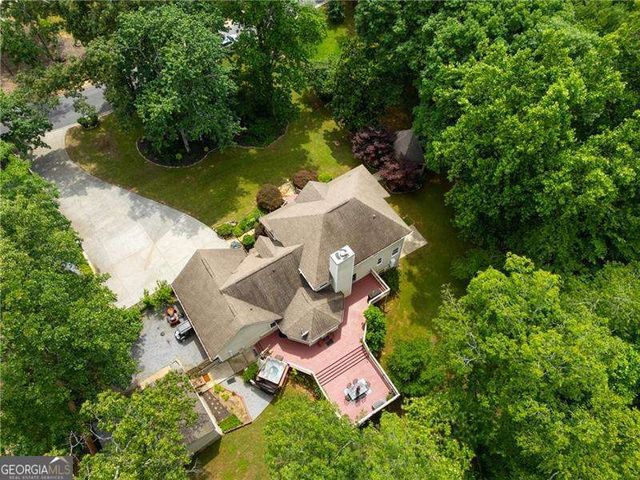 31 Fawn Lake Trail NE, White, GA 30184